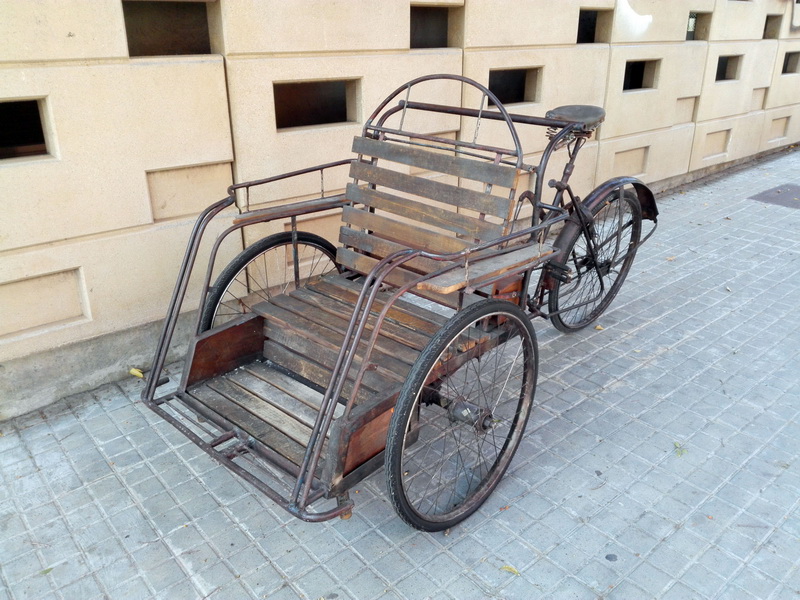 0146 rikshaw bicicleta taxi metal madera 124_5x242x98 1u